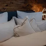 Olivia זיפלד אין טירול