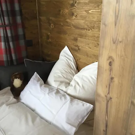 Olivia 샬레 제펠드 인 티롤