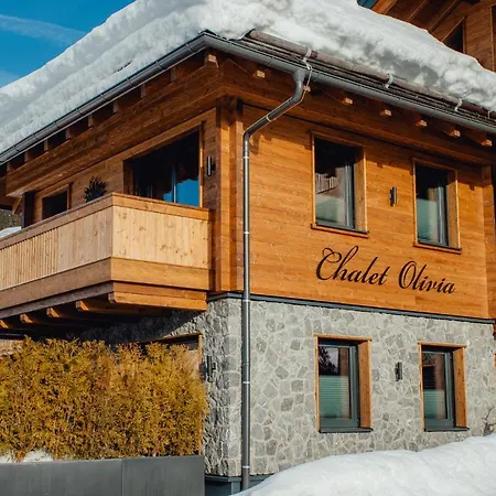 Olivia Seefeld in Tirol